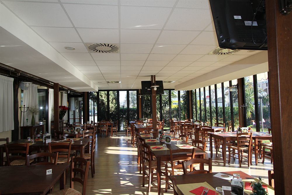 La Vecchia Fattoria Loreto Exterior foto
